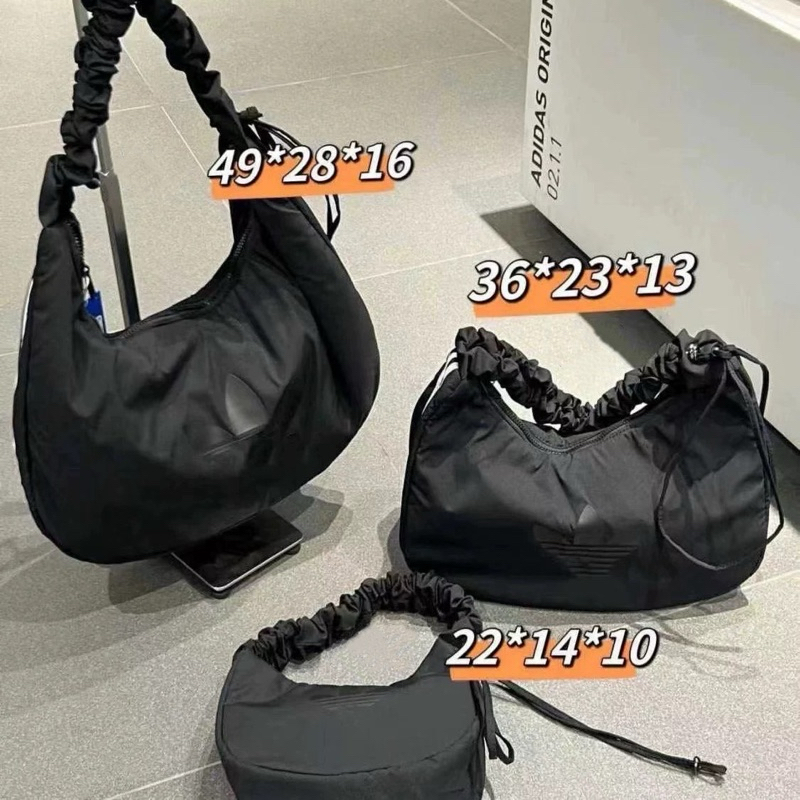 🔥 พร้อมส่ง! กระเป๋าเมฆของหญิงสาวสบาย ๆ และทันสมัยรักแร้กระเป๋าไหล่ข้างเดียวถือกระเป๋าสะพายข้าง