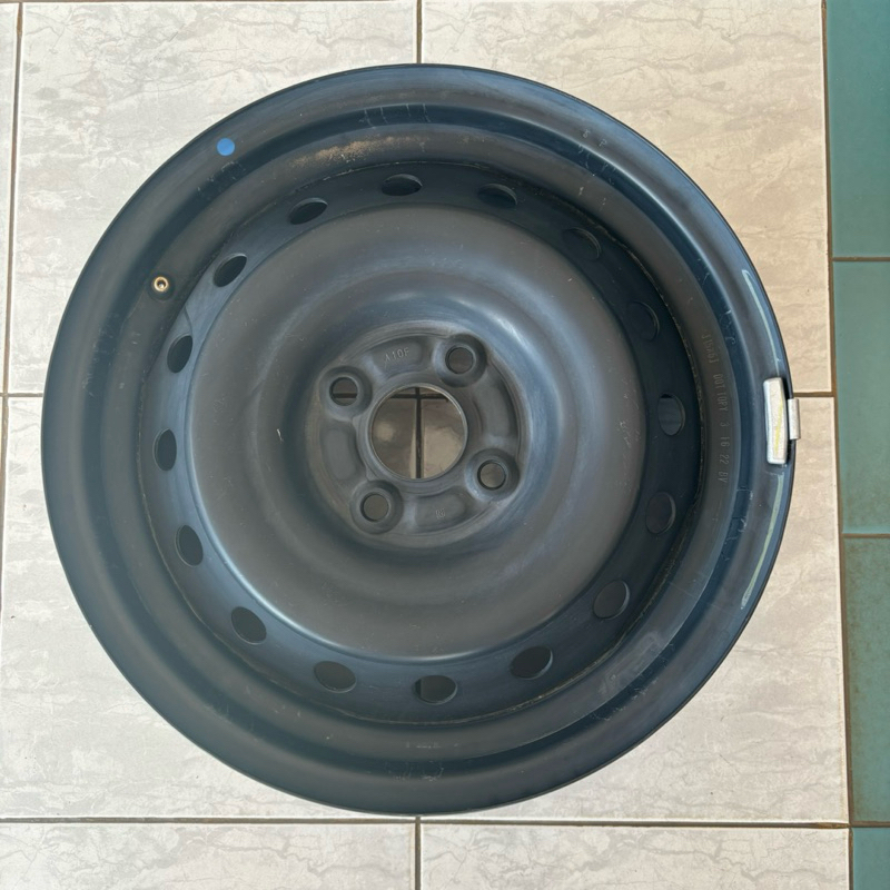 ล้อกระทะ SUZUKI ของแท้จากศูนย์ ถอดป้ายแดง ขอบ 15"x5 4รู100 (มีตำหนิ-สนิม-ขายตามสภาพ)