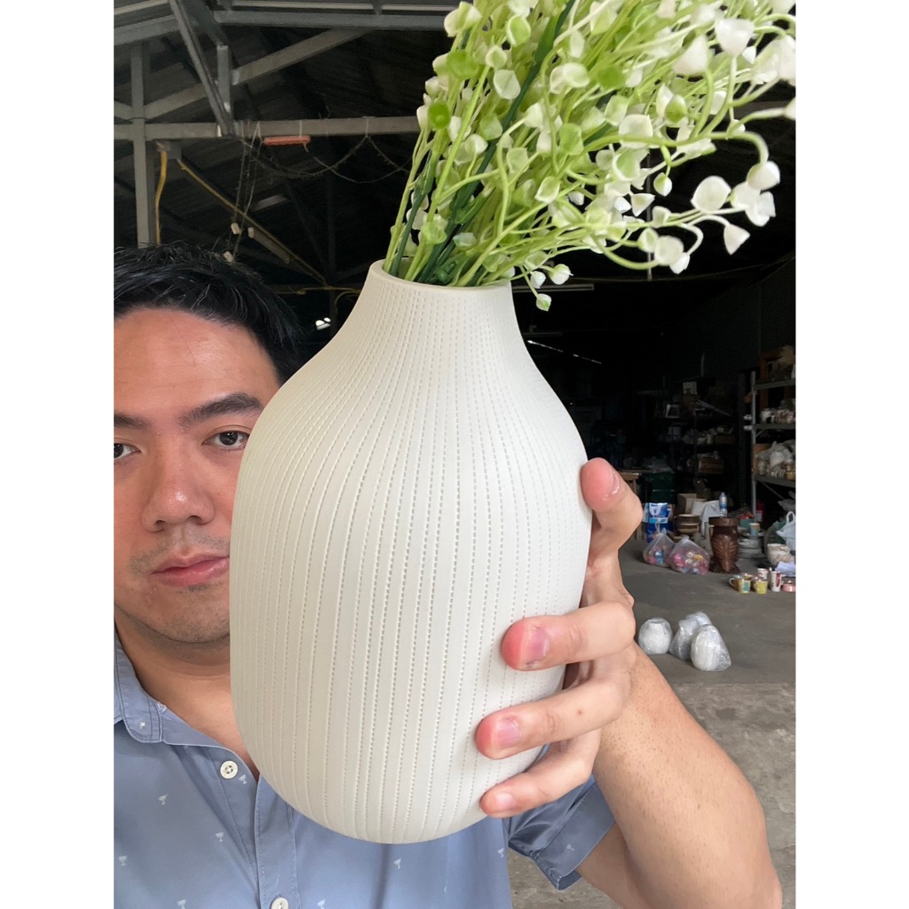 แจกันจัดดอกไม้ ขนาดสูง 9นิ้ว งามมากๆ สีขาวขีดตรง แจกันเซรามิค แจกันมินิมอล แบบ 10924 ออกใบกำกับภาษีได้