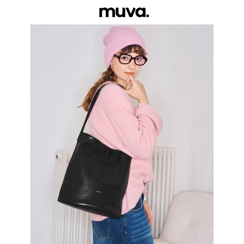 พร้อมส่งทุกสี💖MUVA (โค้ดลด 30% สูงสุด 1,000฿) new collection buckets bag  แท้100% จากชอป 💖แถมฟรีจี้พวงกุญแจ - รูปที่ 2