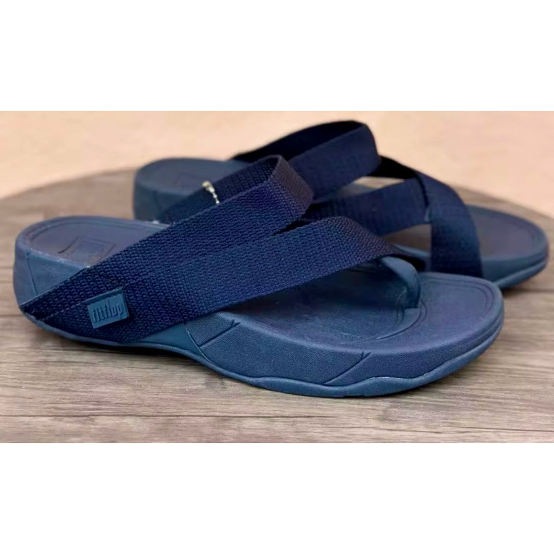 รองเท้าเเตะ fitflop สลิงรุ่นใหม่ สวย ใส่ได้ทั้ง หญิงและชายไซร้ 36----44