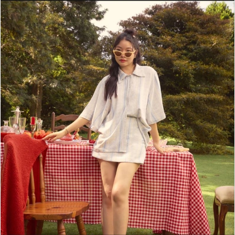 New in pack lookbook layla shirt Size XS