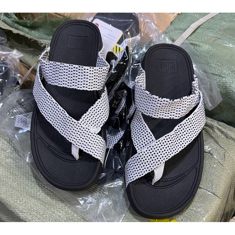 รองเท้าเเตะ fitflop สลิงรุ่นใหม่ สวย ใส่ได้ทั้ง หญิงและชายไซร้ 36----44