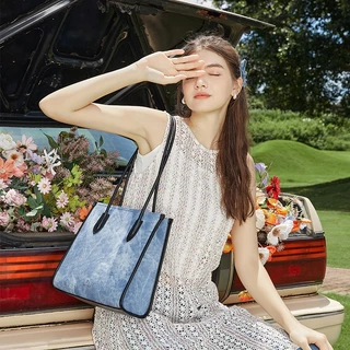 AGE FREE Sillica Bag กระเป๋าสะพายไหล่ผู้หญิงทรงสามเหลี่ยม กระเป๋าไหล่ของผู้หญิง tote bag