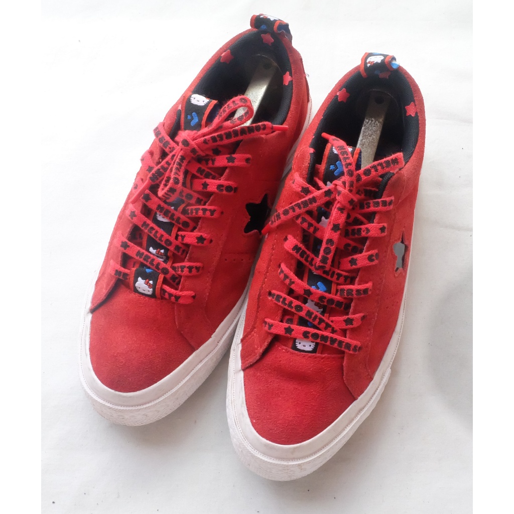 Converse One Star Ox x Hello Kitty Size 37.5EU สีเเดง มือสอง ของแท้