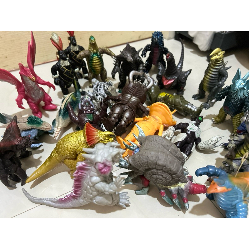 ✅ งานเก่า แท้ 💯 Bandai ฟิก หุ่นซอฟ อุลตร้าแมน ultraman สัตว์ประหลาดอุลตร้าแมน และอื่นๆ