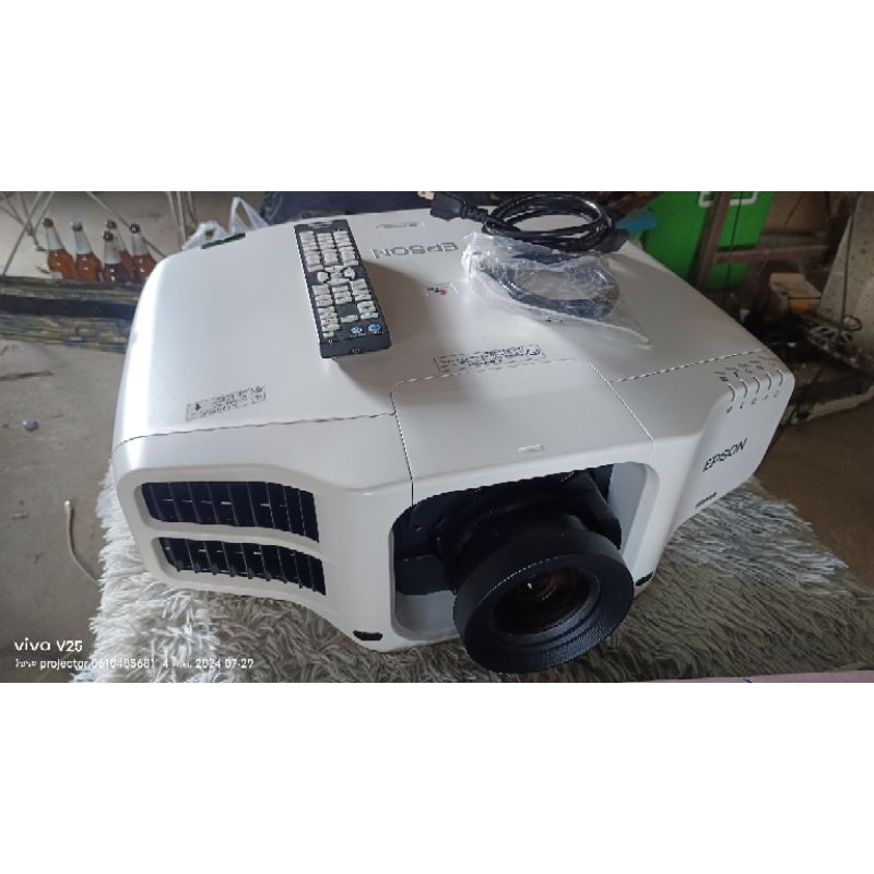 เครื่องฉายเอปสัน G7400u