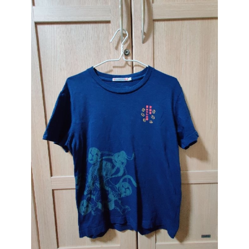 เสื้อยืด Uniqlo UT Size (S) มือสอง