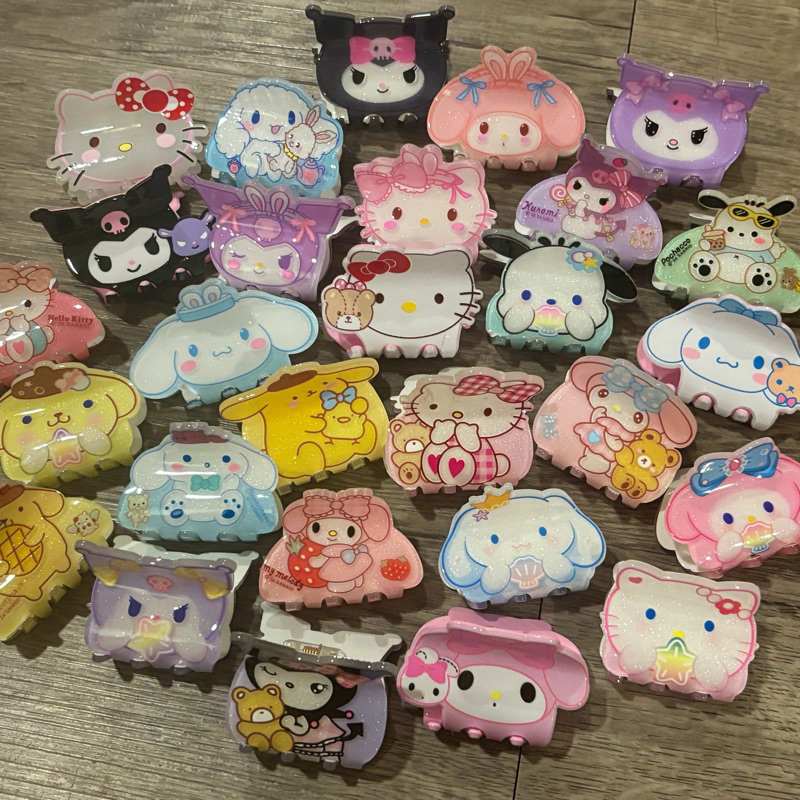 สินค้าพร้อมส่งในไทย กิ๊บหนีบผมซาริโอ้ขนาดเล็ก มีลายเยอะมากๆ