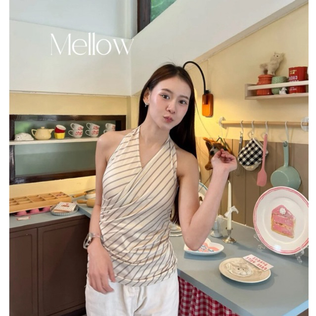 (พร้อมส่ง) Aynars : Mellow Top เสื้อลายทาง สายคล้องคอ สีเหลืองพาสเทล
