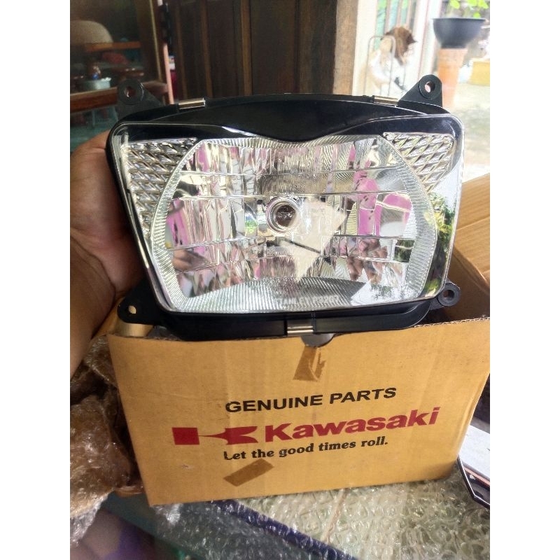 ไฟหน้าkr150 e10 แท้เป็นของมือ2สภาพสวยมาก