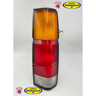 ไฟท้าย โคมไฟท้าย นิสสัน บิ๊กเอ็ม 925  NISSAN BIG M 925 ปี 19…