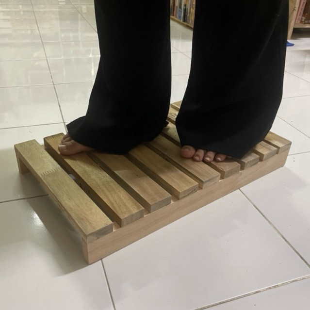 พาเลทไม้ยางพาราประสาน ไม้กระถิน พื้น ทางเดิน ชั้นวางของ เอนกประสงค์ขนาด30x50x6cm. - รูปที่ 7