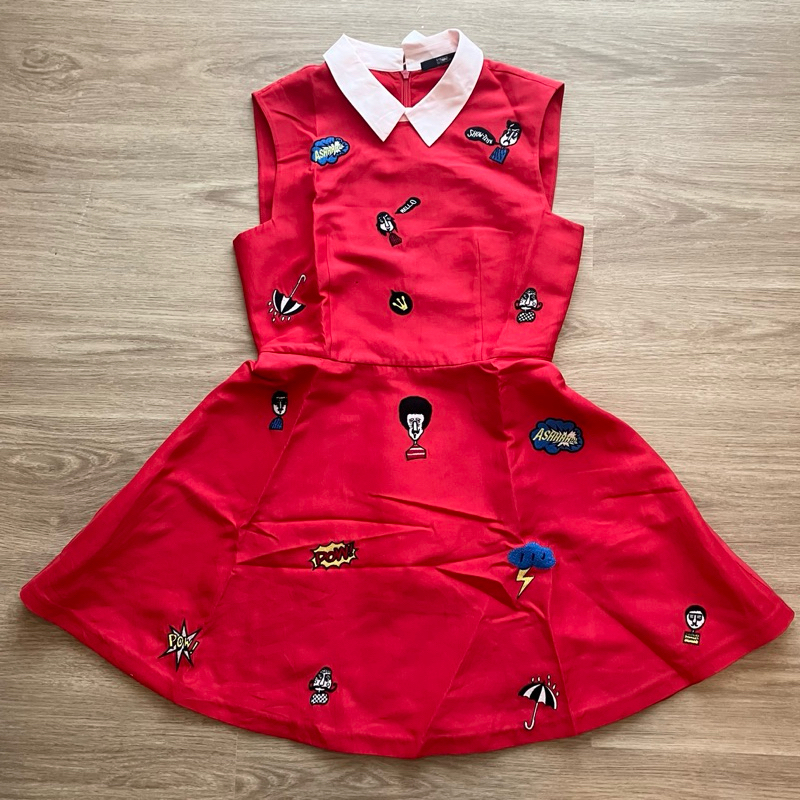 🛍️ มือสอง 🛍️ Marks and spencer เดรส มาร์คแอนด์สเปนเซอร์ สีแดง ซิปหลัง สภาพนางฟ้า เดรสสั้น สีแดง คอปก