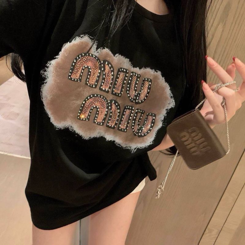 พร้อมส่ง เสื้อยืดแขนสั้นสกรีนลาย3Dสุดหรู งานสวยใส่สบายสายแฟชั่นจัดด่วนๆ