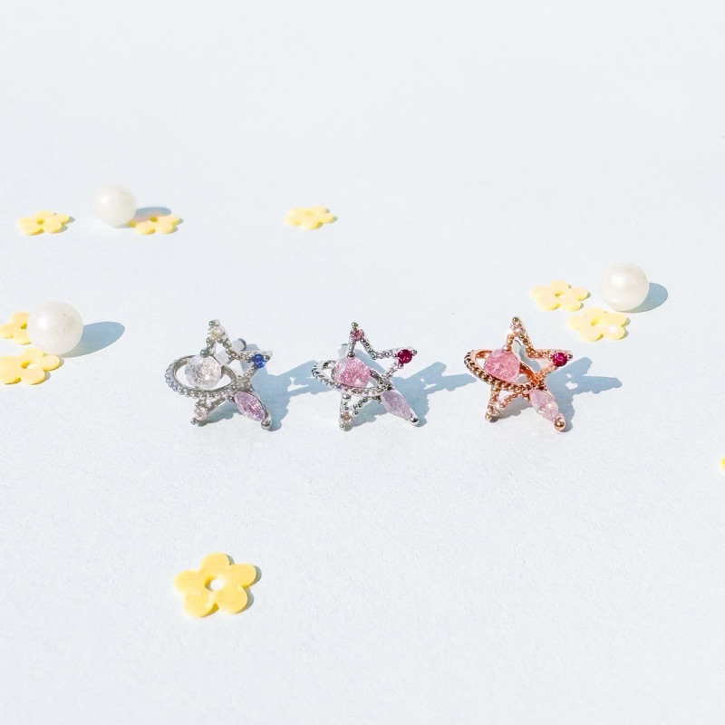 จิวต่างหูเกาหลี More Than Piercing: A108 Flashy Star
