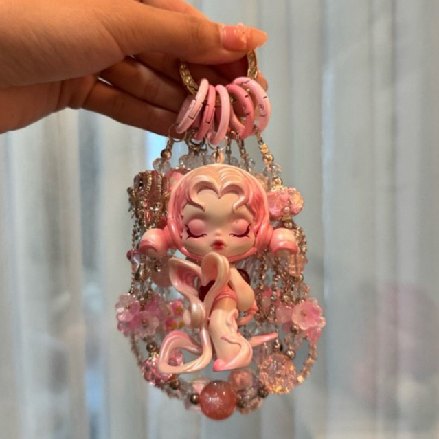 พร้อมส่ง🇹🇭 พวงกุญแจงานแท้ popmart พวงกุญแจห้อยกระเป๋า skull hirono crybaby