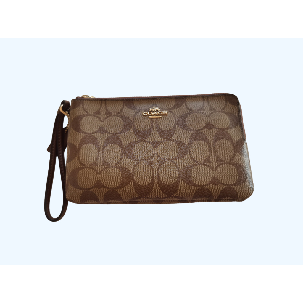 แท้ 💯% COACH - A Perfect Fit 💖กระเป๋าคล้องมือซิปคู่ ใส่พาสปอร์ต ใส่มือถือได้✨️มือ2✨️