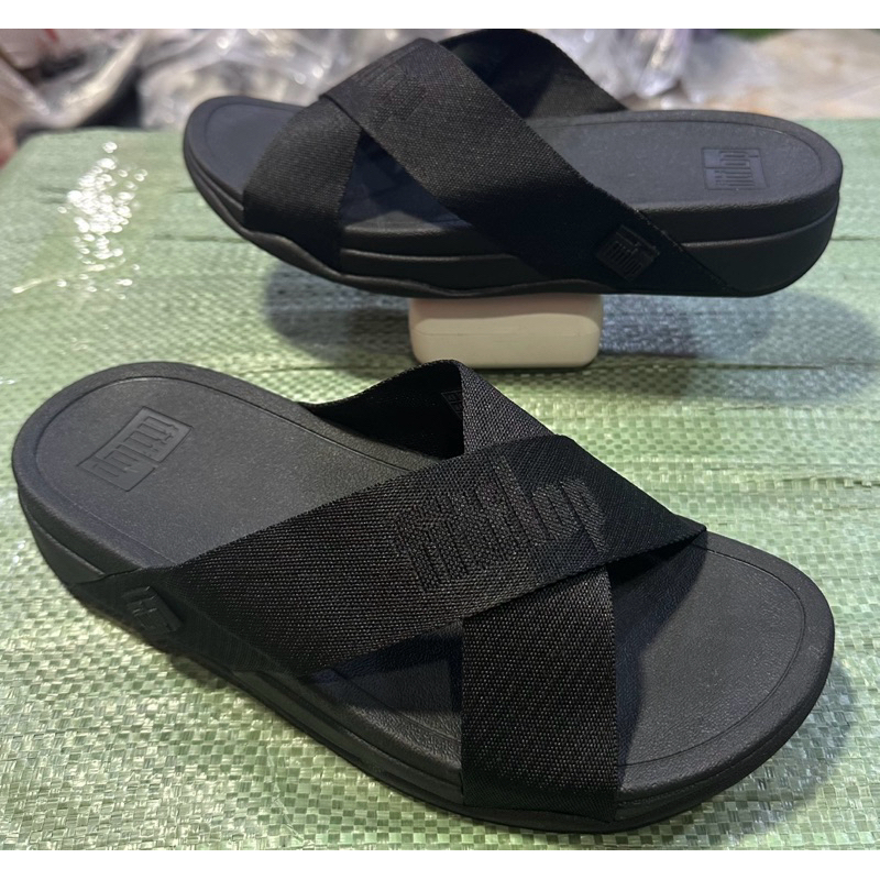รองเท้าเเตะ fitflop สลิงรุ่นใหม่ สวย ใส่ได้ทั้ง หญิงและชายไซร้ 36----44