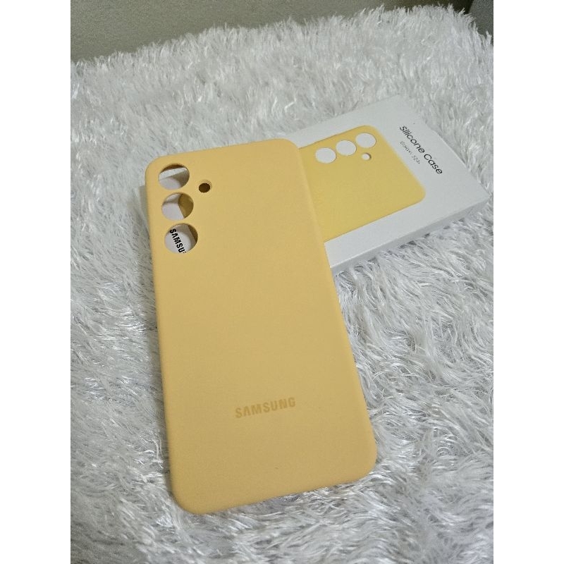 เคส Samsung s24 plus มือสองสภาพสวยค่ะ ใช้งานน้อย