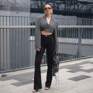 MOTTOM - BLACK LEEJENT JEANS ม้าน้อย กางเกงยีนส์ผู้หญิงทรงเอวสูงขาม้า สีดำ