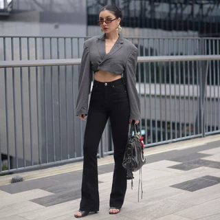 MOTTOM - BLACK LEEJENT JEANS ม้าน้อย กางเกงยีนส์ผู้หญิงทรงเอวสูงขาม้า สีดำ