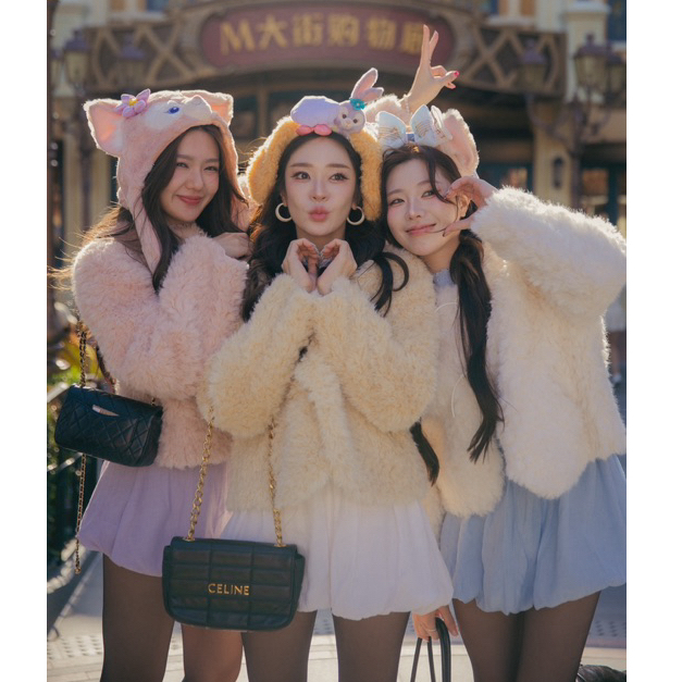 FROZEN SOFT JACKET แจกเกตขนปุยสุดน่ารัก ดีไซน์มีโบว์แต่งคิ้วท์มากๆค่า