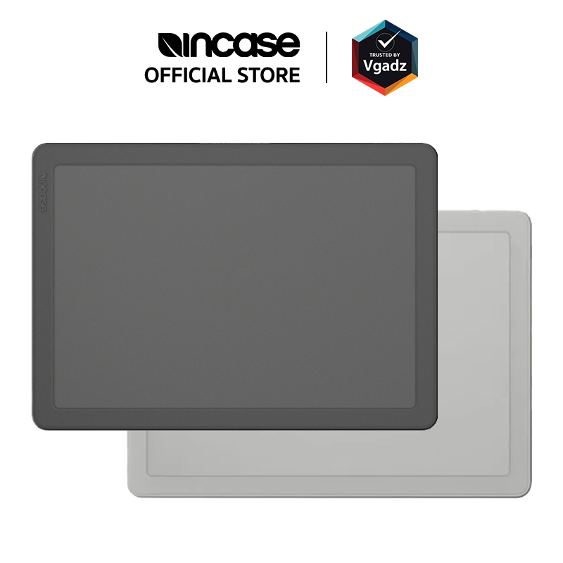 Incase รุ่น Edge Hardshell Case เคสสำหรับ MacBook Air 13″ (M3/2024)