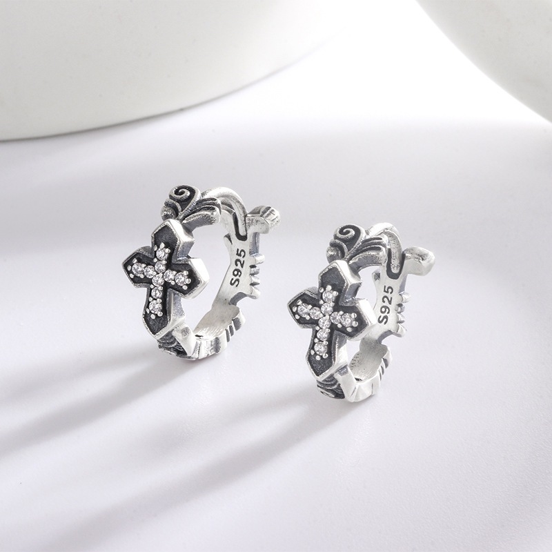 Suwann.na ต่างหูห่วง ต่างหูเงินแท้ ห่วงไม้กางเขน