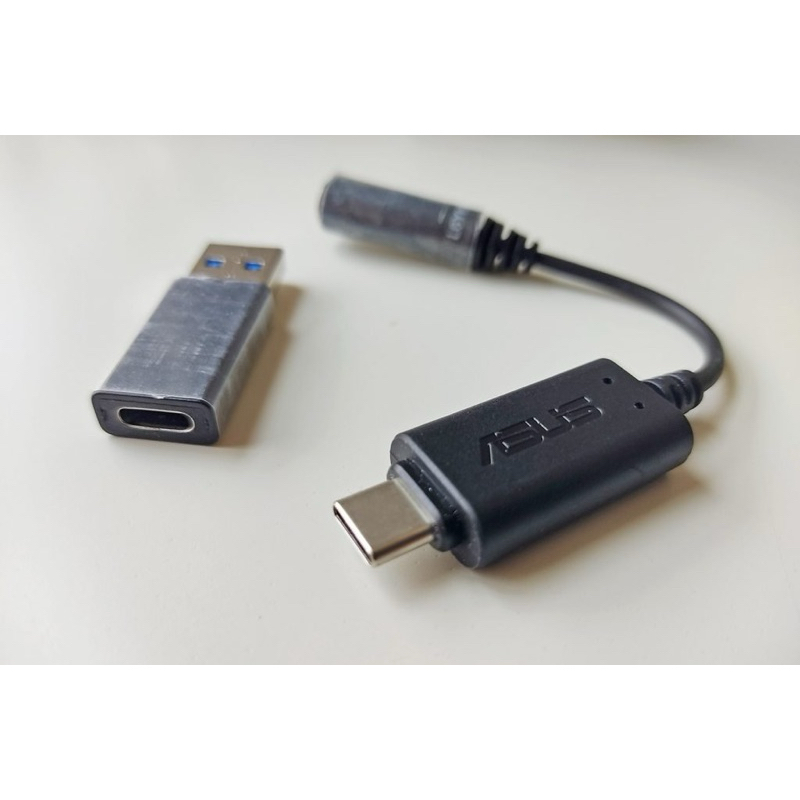 ASUS AI Noise-Canceling Mic Adapter สินค้าเป็นของใหม่ค้างสต๊อกยังไม่เคยแกะกล่องสภาพ 100% พร้อมส่งครับ