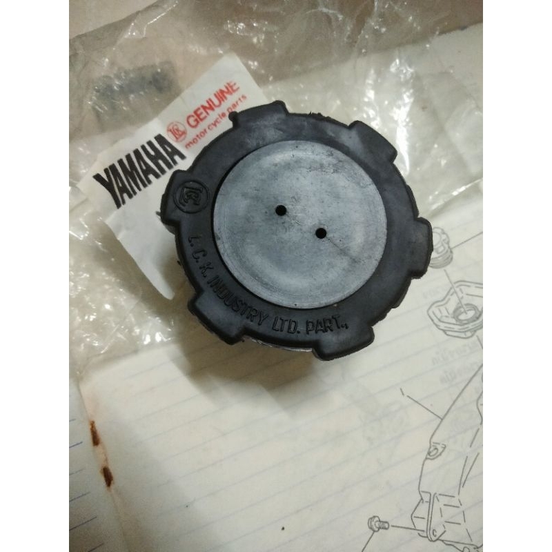 ฝาถัง2T ฝาปิดถัง2T Yamaha Y80 ,Y100,Y111 Bell (LCK ไม่ใช่ของแท้ศูนย์)(23U-F1770-00)
