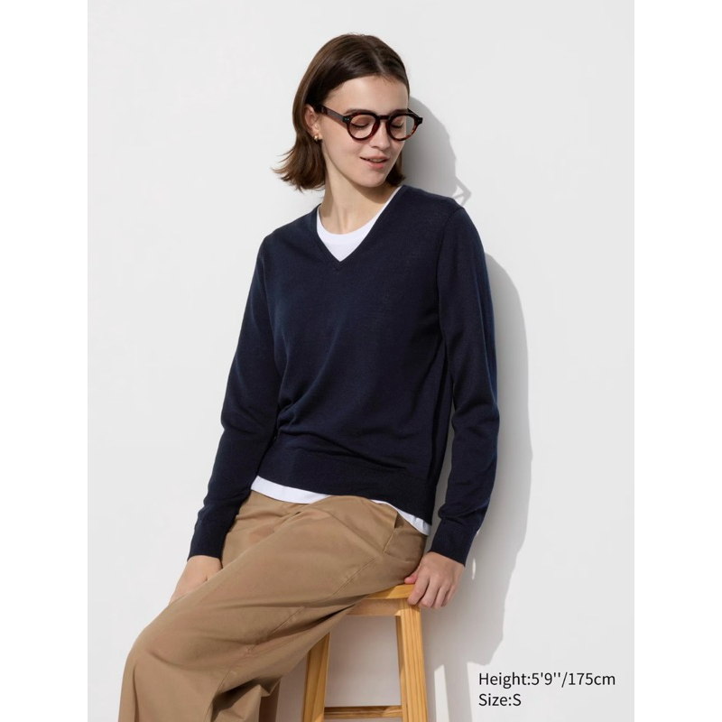 เสื้อสเวตเตอร์ สีดำ Uniqlo