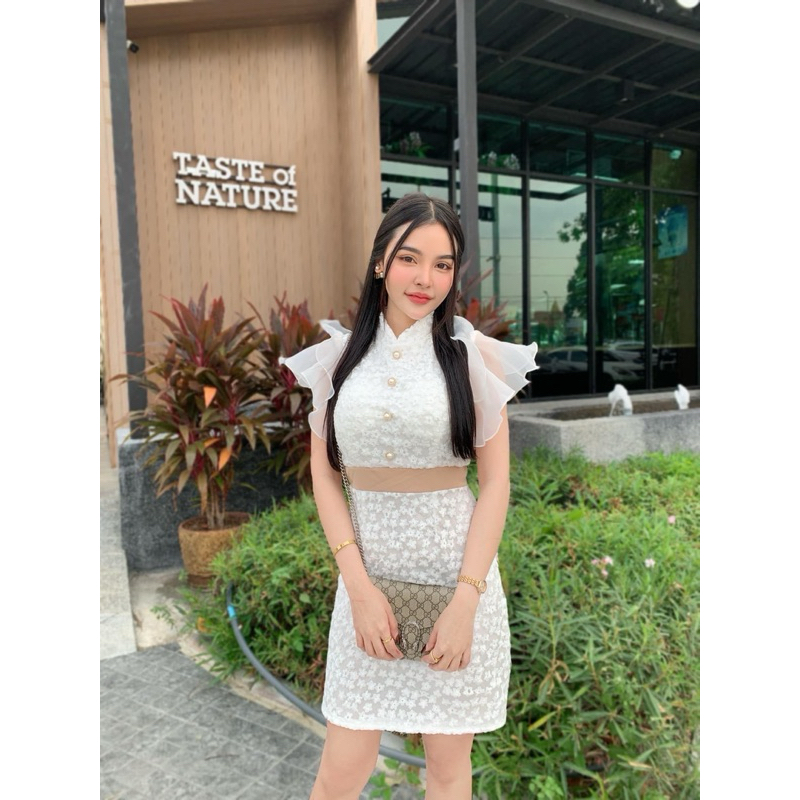 Roseshop เดรสลูกไม้ แขนระบาย มีซิปซ่อนและซับในเต็มตัว เรียบหรูดูมีคลาสค่ะ งานเป๊ะ อกเสริมฟองน้ำเริ่ดสุด