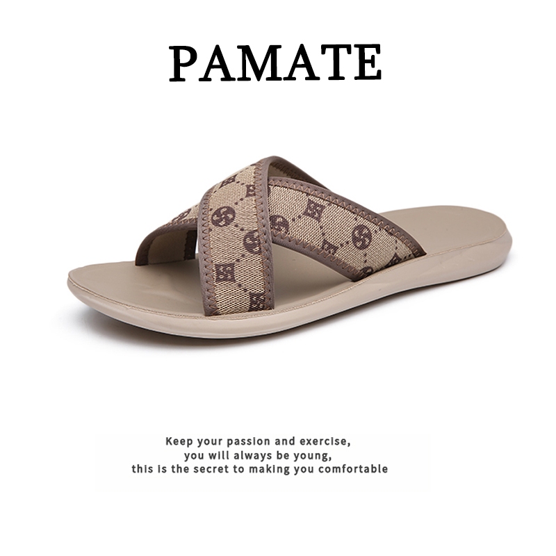 PAMATEรองเท้าแตะผู้ชายแบบคาดเดี่ยว รุ่นใหม่สไตล์เท่ๆ รองเท้าแตะผู้ชายสำหรับใส่ออกนอกบ้าน ดีไซน์ทันสมัย จะใส่อยู่บ้านหรือ