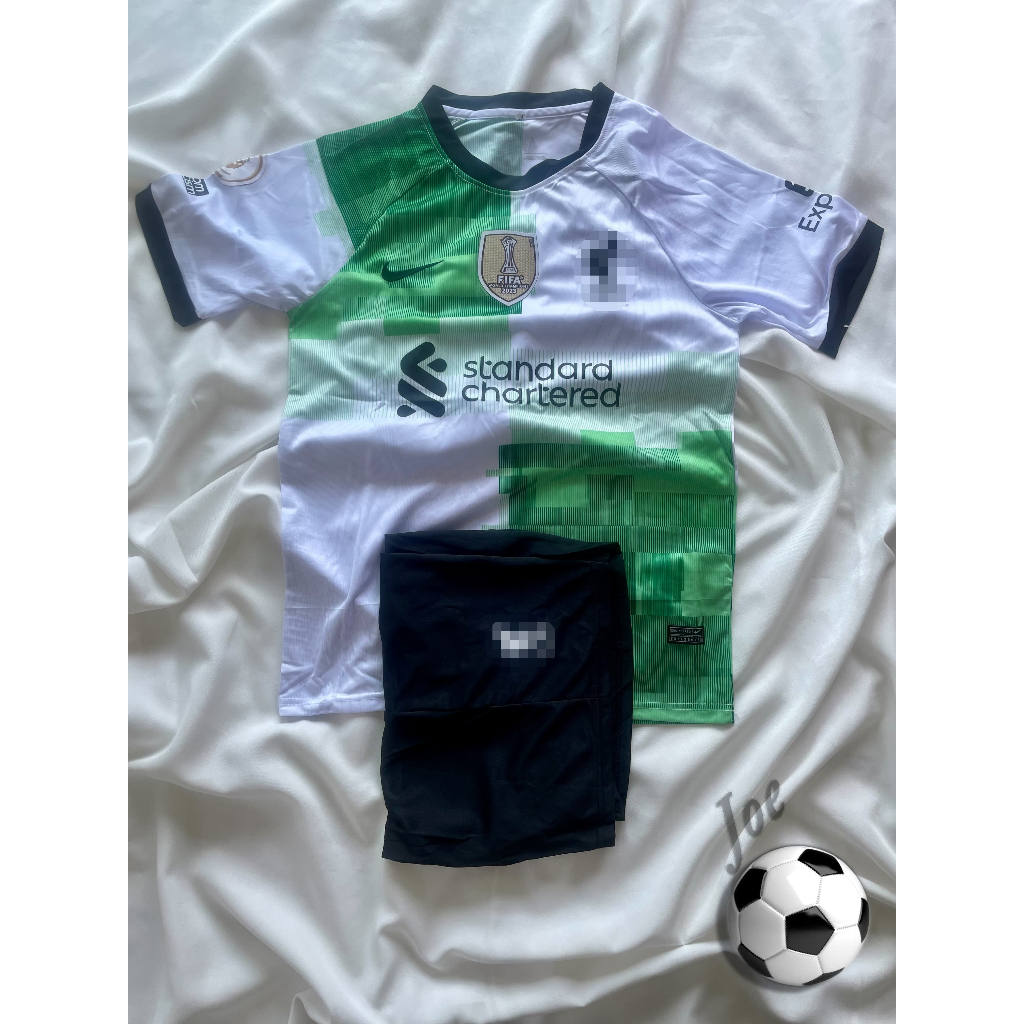 ชุดบอล LIV (Green) เสื้อบอลและกางเกงบอลผู้ชาย ปี 2023-2024
