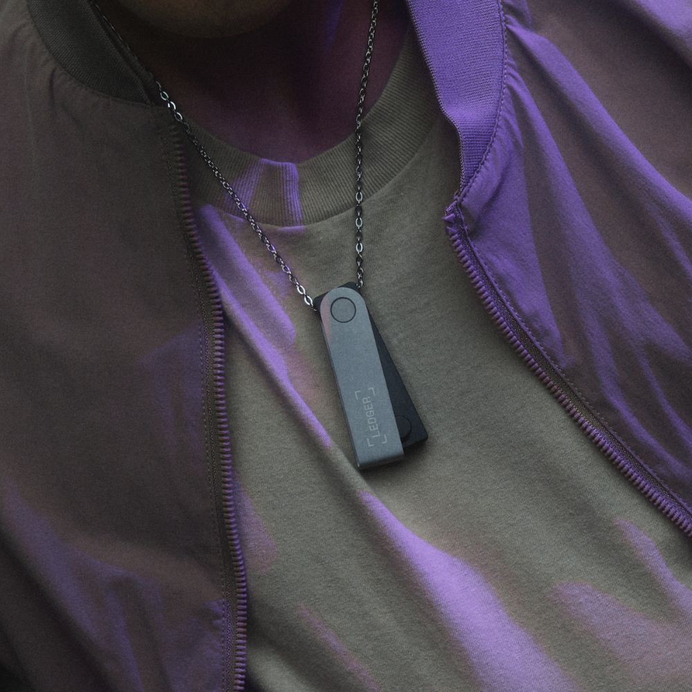 Ledger Nano X Gold สีทอง Hardware Wallet Crypto Bitcoin ตัวแทนจำหน่ายอย่างเป็นทางการในประเทศไทย