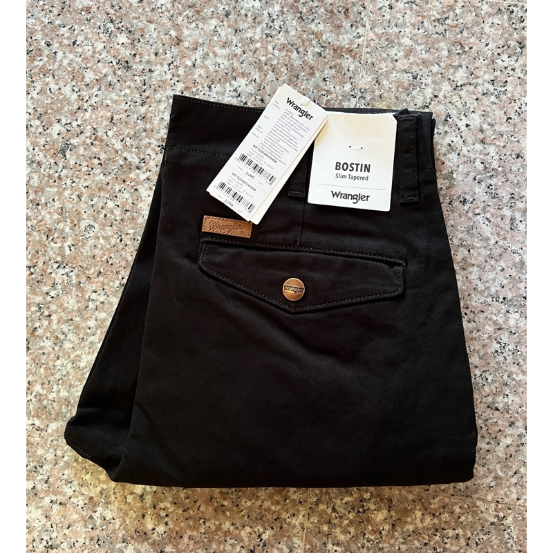 WRANGLER bostin กระบอกเล็กเข้ารูป กางเกงขายาวชิโน่ชาย สีดำ ผ้ายืด