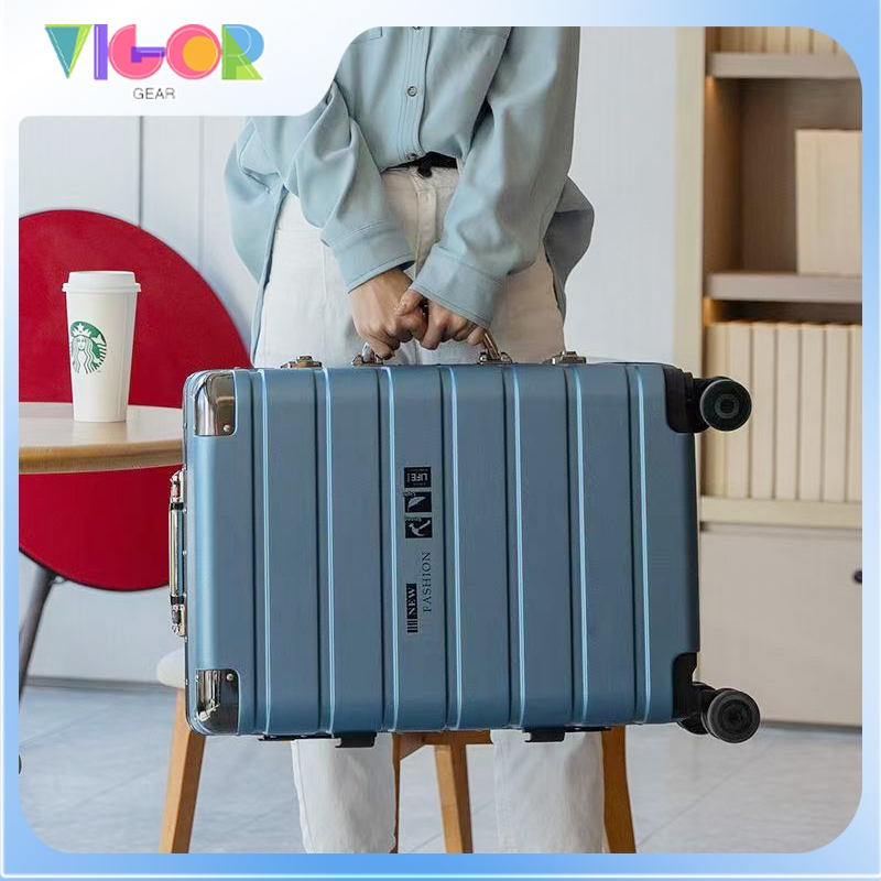 [รับประกัน3ปี] luggage กระเป๋าเดินทาง  Titanium กระเป๋าเดินทางล้อลาก โครงอลูมิเนียม  มุมกันกระแทก 4 มุม