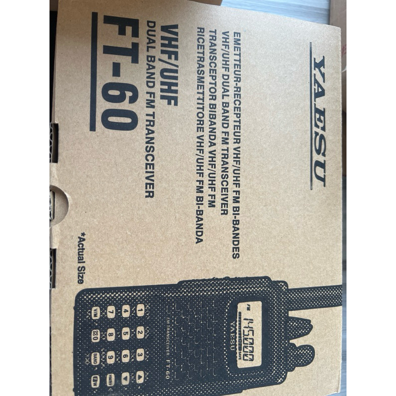 YAESU FT 60R made in japan VHF UHF DUALBAND