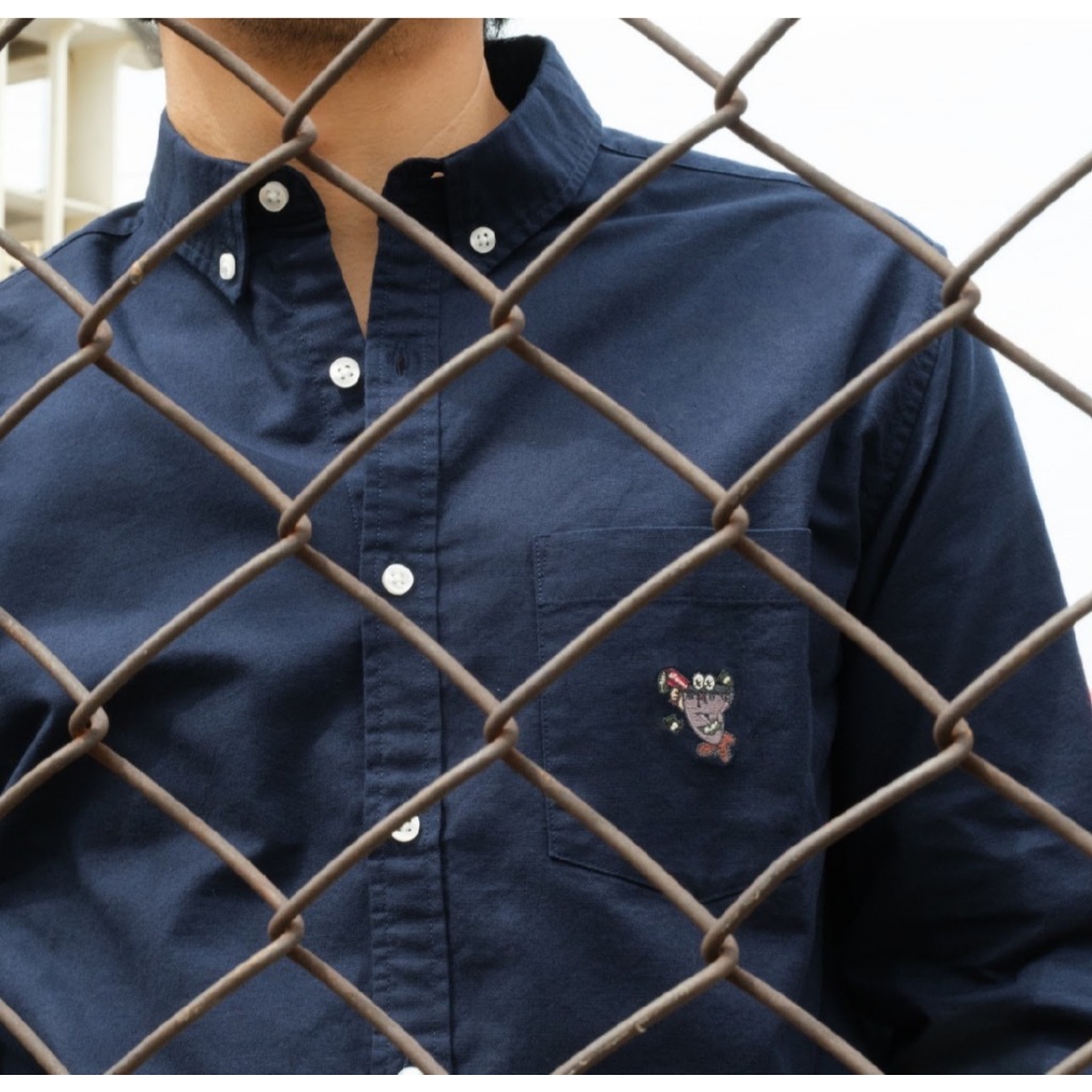 era-won เสื้อเชิ้ต ทรงปกติ Oxford Shirt collection “ART TOY" แขนยาว คอปก สี Navy