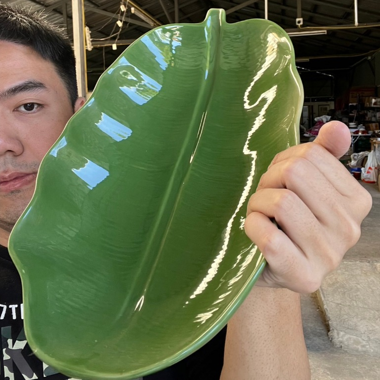 จานเปล เซรามิก จานปลา จานใบตองเซรามิคเนื้อเกรดเอขนาด 14 นิ้ว ออกใบกำกับภาษีได้