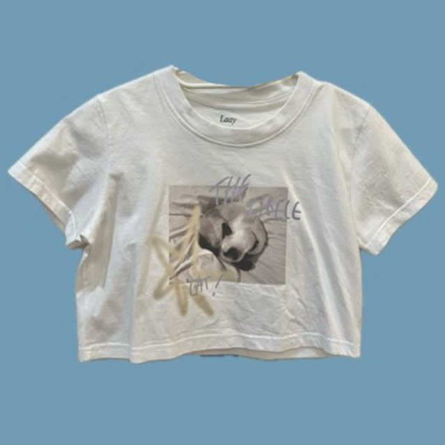 ส่งต่อ เสื้อครอปลายแมว ร้านLaayhouse size M 🎀มี VDO🎀