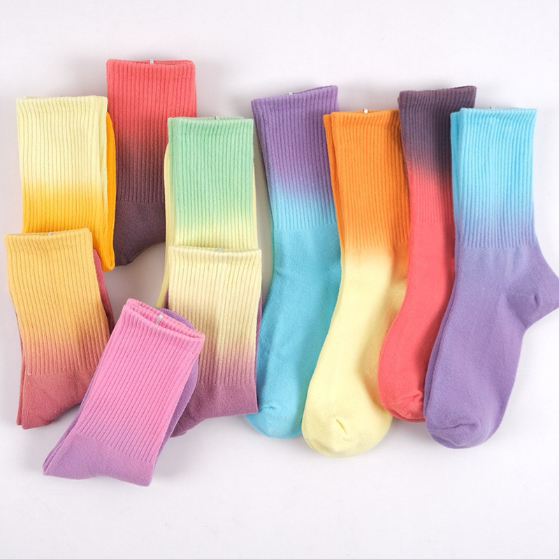 ถุงเท้าไล่สีข้อยาว ผ้าคอตตอนอย่างดี นุ่มสบาย #GradientSocks