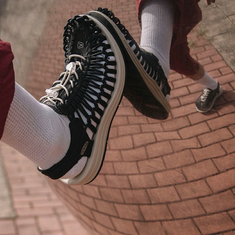 [ลด30% เก็บโค้ด 2509FASHDD] KEEN Uneek - Canvas (Limited Edition) รองเท้า คีน แท้ รุ่นฮิต ได้ทั้งชายหญิง