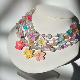 Piing me Necklace | สร้อยคอลูกปัดสีใสตกแต่งลูกปัดคริสตัลพร้อ…