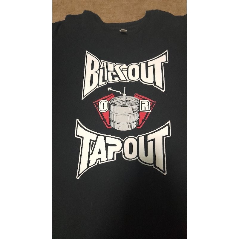 เสื้อยืดมือสอง Size M TAPOUT BLACKOUT