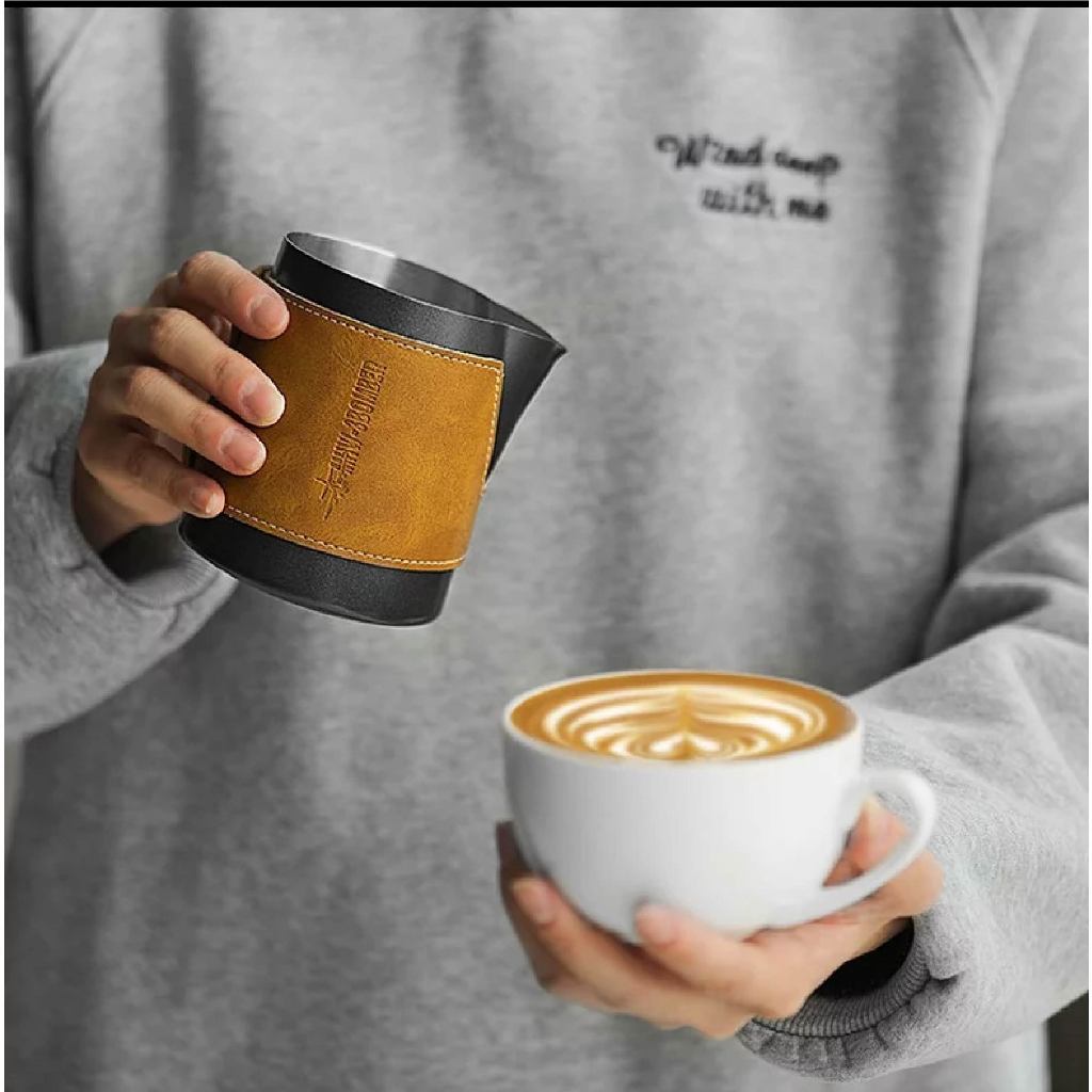 MHW-3BOMBER Milk Pitcher 5.0 Without Handle พิชเชอร์แบบไม่มีด้ามจับ หุ้มหนัง