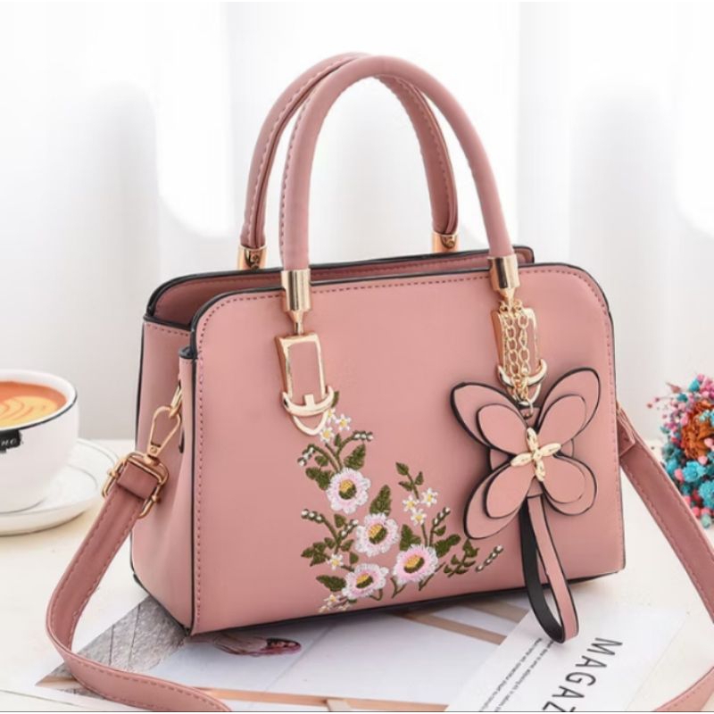 Z03พร้อมจัดส่ง กระเป๋าสะพายไหล่ กระเป๋าถือ. ลายดอกไม้ เหมาะกับของขวัญวันวาเลนไทน์ สําหรับสตรี