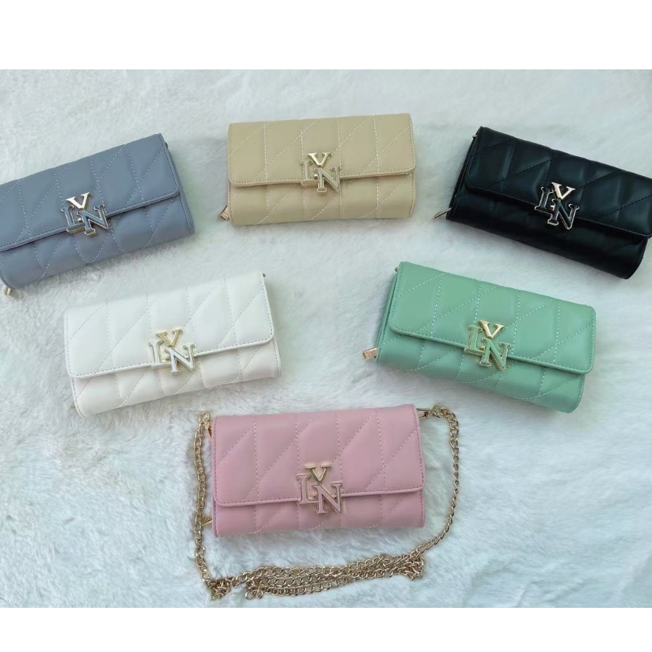 NEW   wallet  กระเป๋าใบยาวขนาด 7.5 นิ้ว  LY    N พร้อมสายสะพายสีทอง ยาว 110 cm.มี 6 สี พร้อมกล่อง อุปกรณ์ ถุงผ้า ป้าย