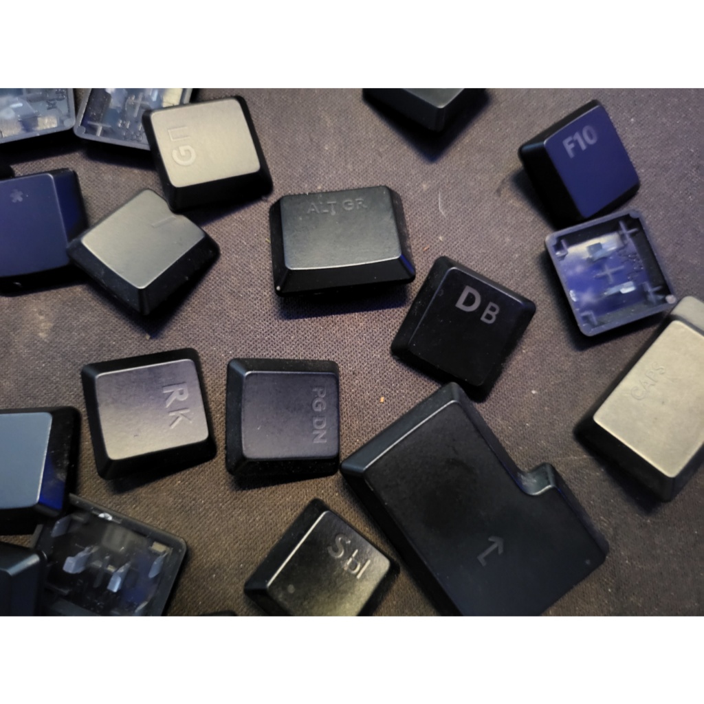 EN and EN/RU Keycaps for Logitech G913 / G915 / G913 TKL / G915 TKL (Black)